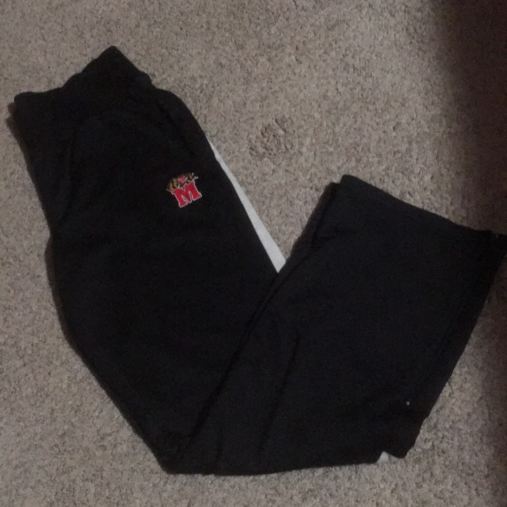 Woman Under Armor pants